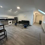 V3-6 Geraeumige Monteur Wohnung Mit 2 Schlafzimmern