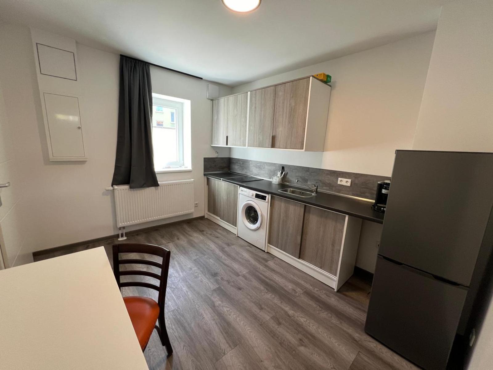 Appartement V3-6 Geraeumige Monteur Mit 2 Schlafzimmern Hannover