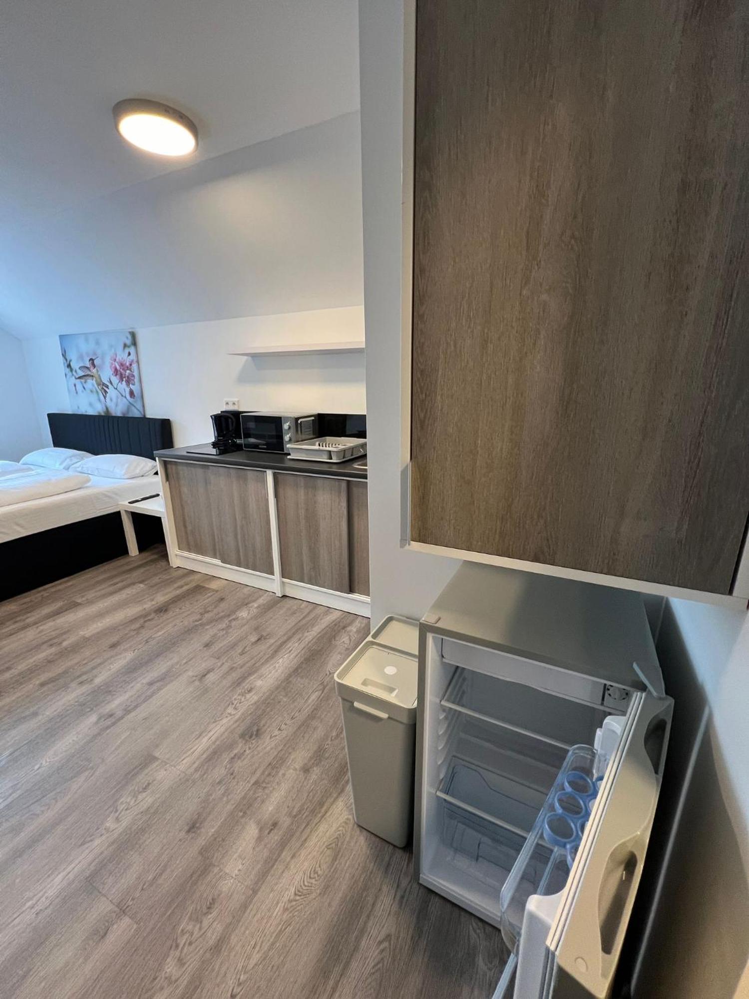 Appartement V3-6 Geraeumige Monteur Mit 2 Schlafzimmern